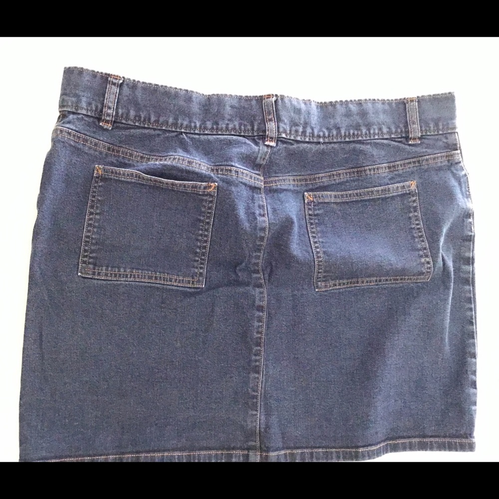 Gap - Picture 4 of 4